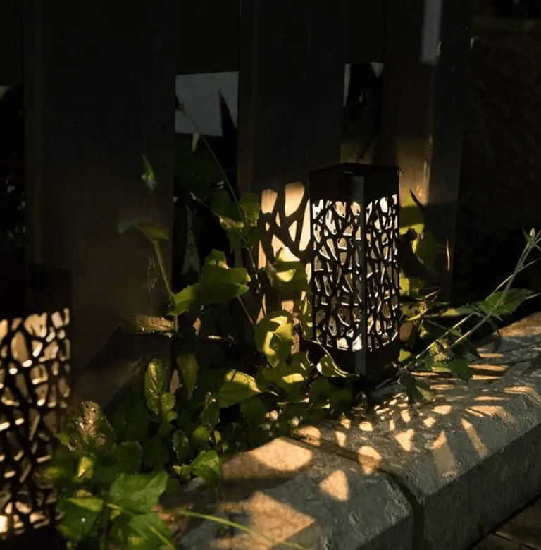Pllakashop™ Solar Powered Waterproof Garden Light - Pllaka Shop#